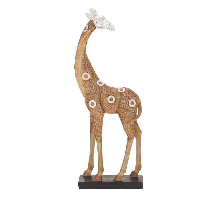 giraffe figurine toy